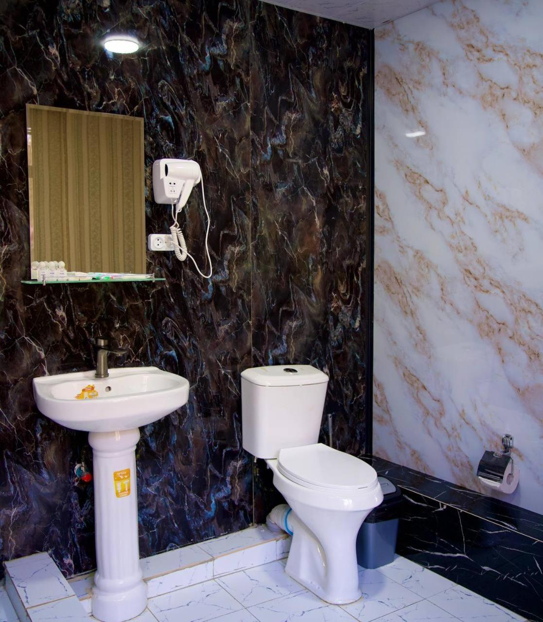 Amor Fati Hotel Toshkent Taschkent Exterior foto
