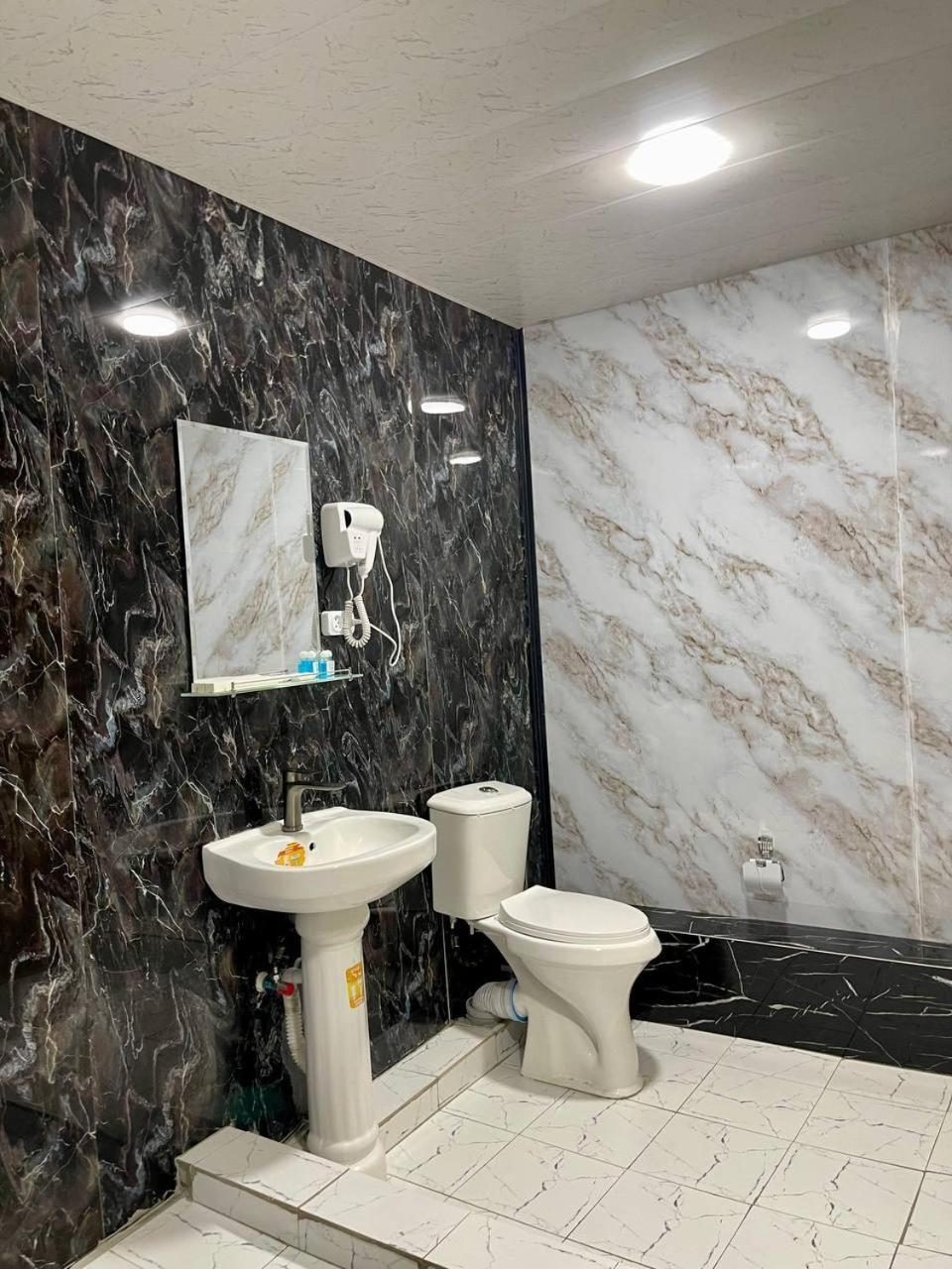 Amor Fati Hotel Toshkent Taschkent Exterior foto